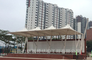 海口市景山學(xué)校體育看臺(tái)
